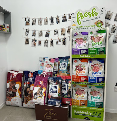 Enredos | Peluqueria para perros en Borox