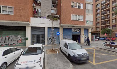 Valcanis Dog Club | Adiestradores de perros en Valencia