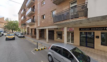 Sisi | Peluqueria para perros en Piera