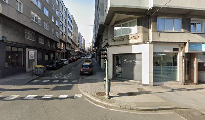 Argos Educacion | Adiestradores de perros en La Coruña